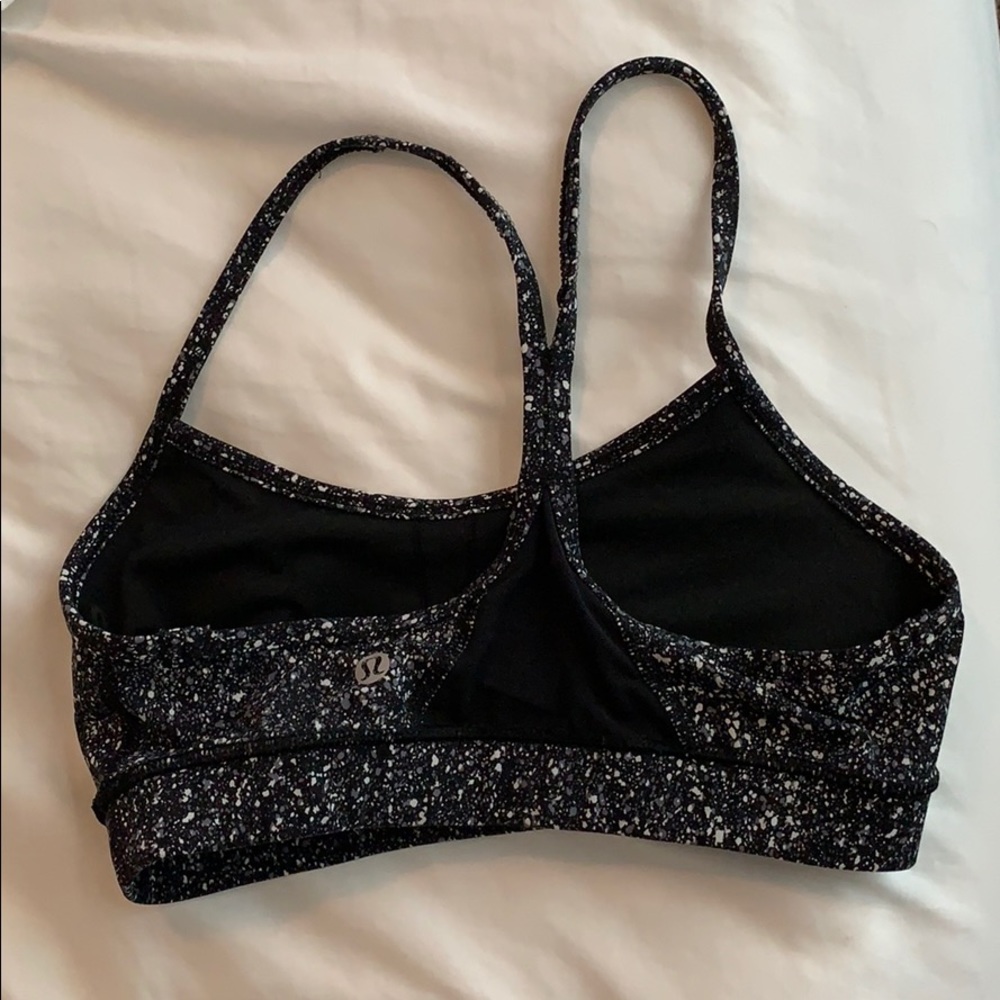Lulu lemon sports bra - Picture 2 of 2